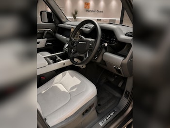 Used Land Rover Defender 110 2025 for sale - 79540560: Photo