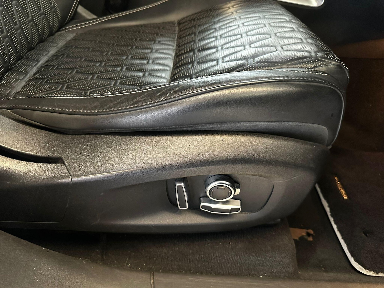 Used Jaguar F-Pace 2019 for sale - 75977741: Photo 22