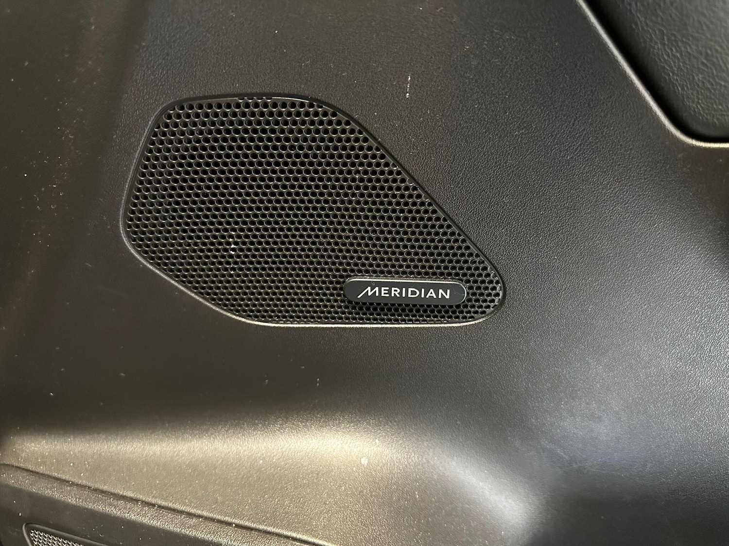 Used Jaguar F-Pace 2019 for sale - 75977741: Photo 24