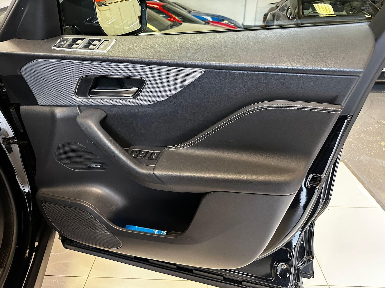 Used Jaguar F-Pace 2019 for sale - 75977741: Photo 28