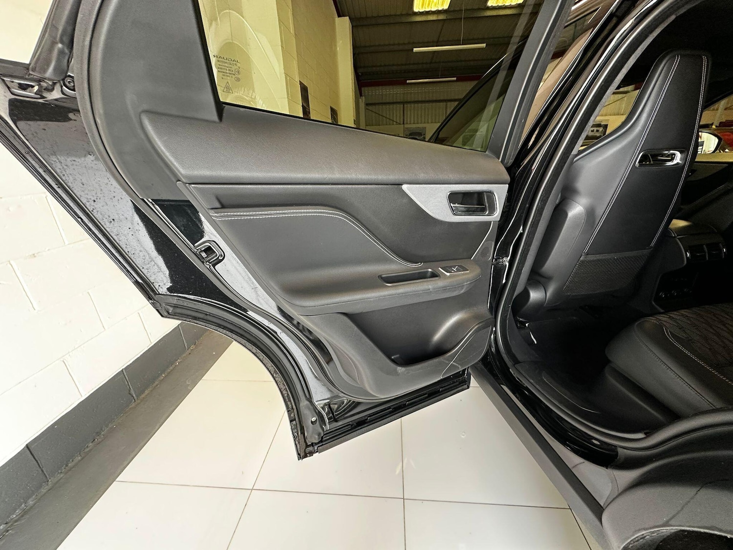 Used Jaguar F-Pace 2019 for sale - 75977741: Photo 41