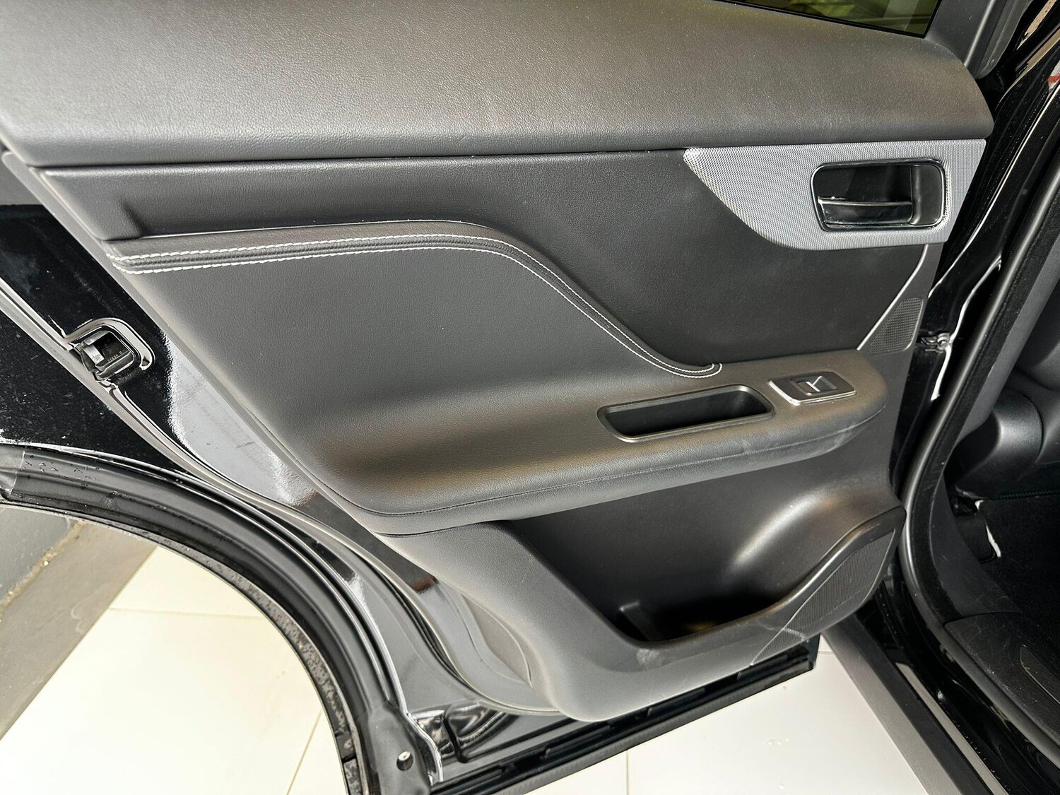 Used Jaguar F-Pace 2019 for sale - 75977741: Photo 60