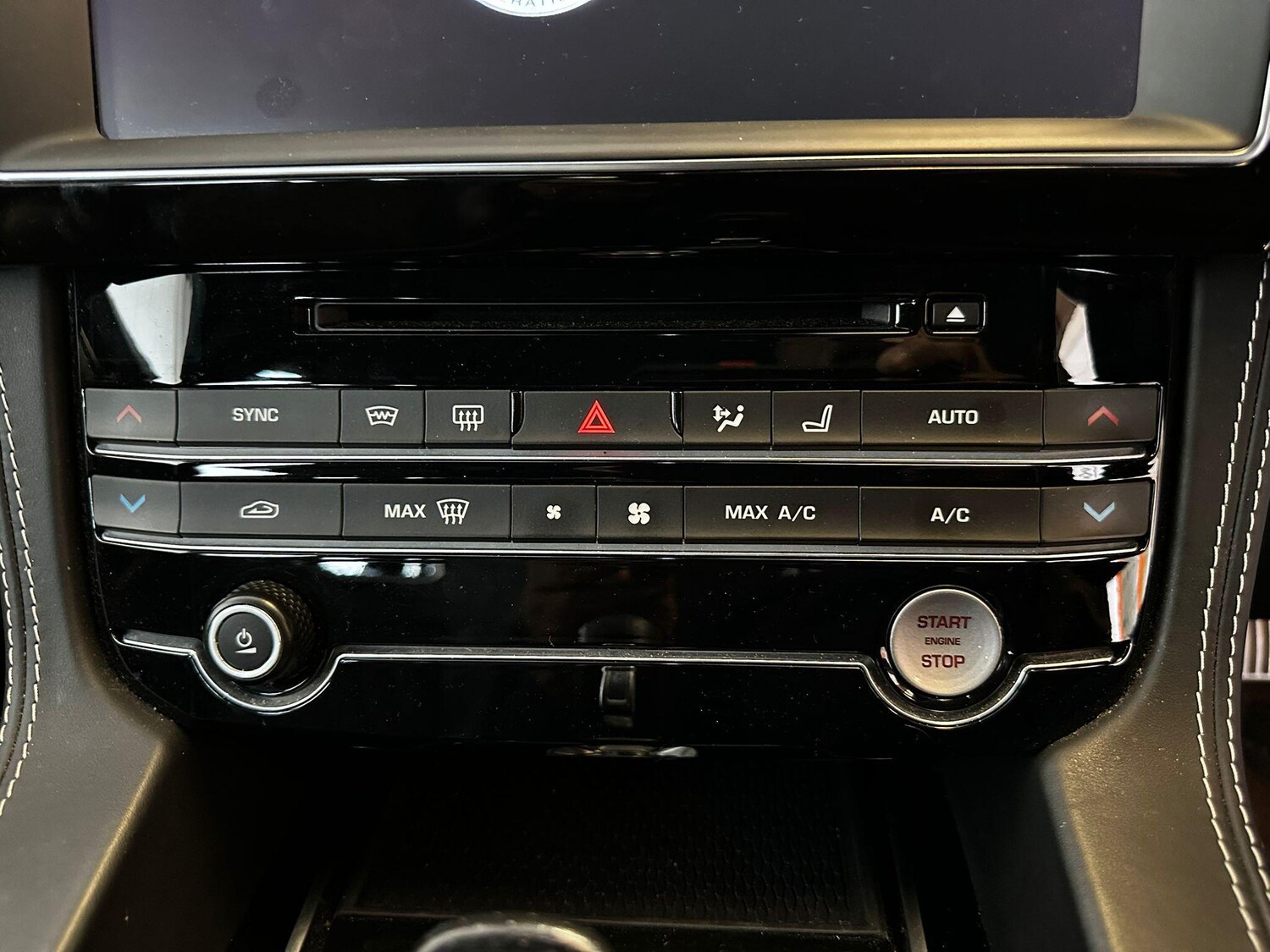 Used Jaguar F-Pace 2019 for sale - 75977741: Photo 61