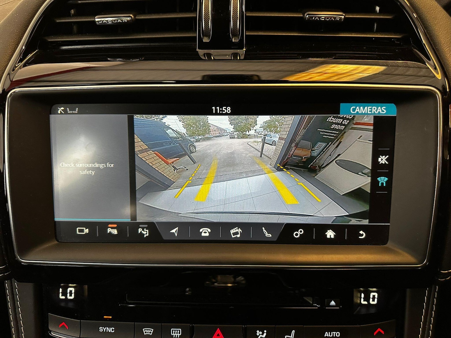 Used Jaguar F-Pace 2019 for sale - 75977741: Photo 69