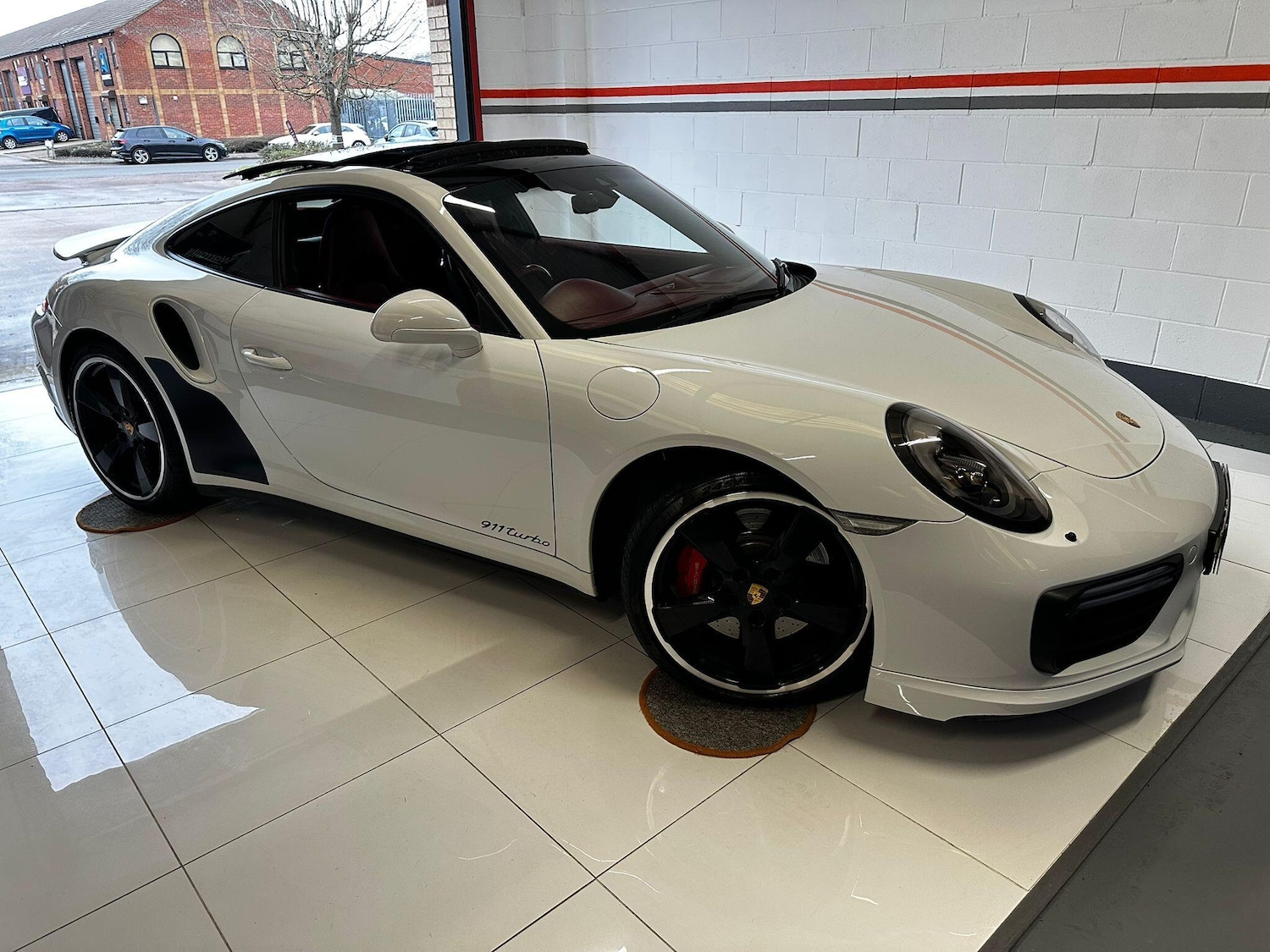 Used Porsche 911 2016 for sale - 77320860: Photo 17