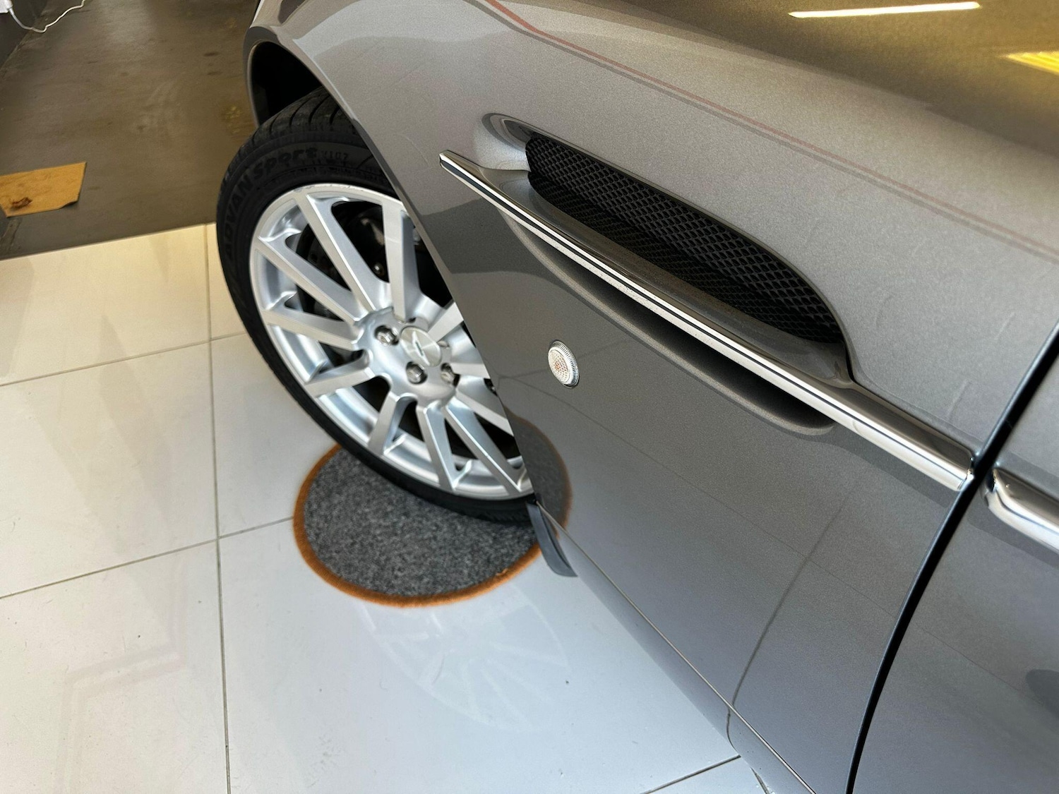 Used Aston Martin Vanquish 2002 for sale - 77410971: Photo 26