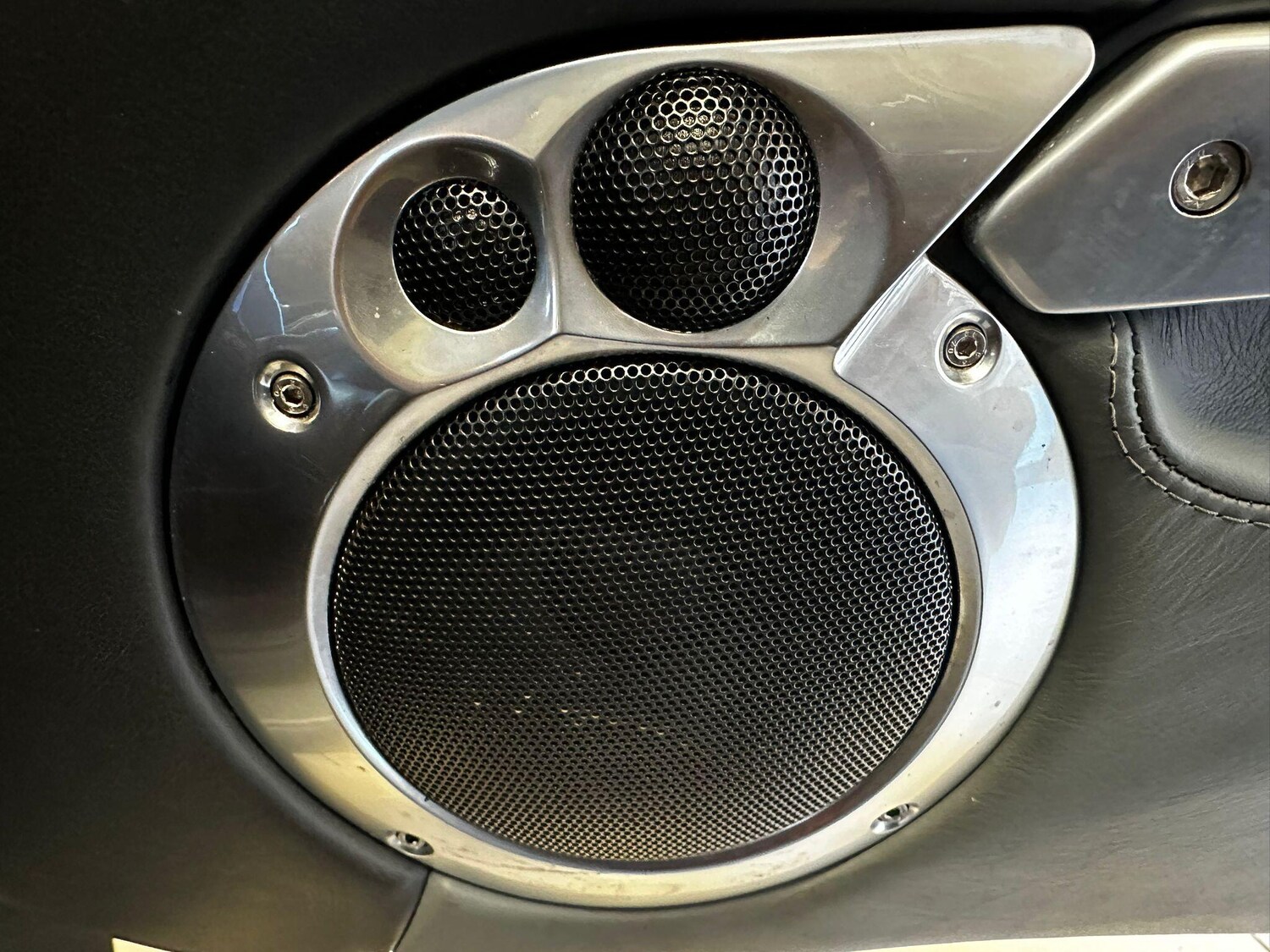 Used Aston Martin Vanquish 2002 for sale - 77410971: Photo 43