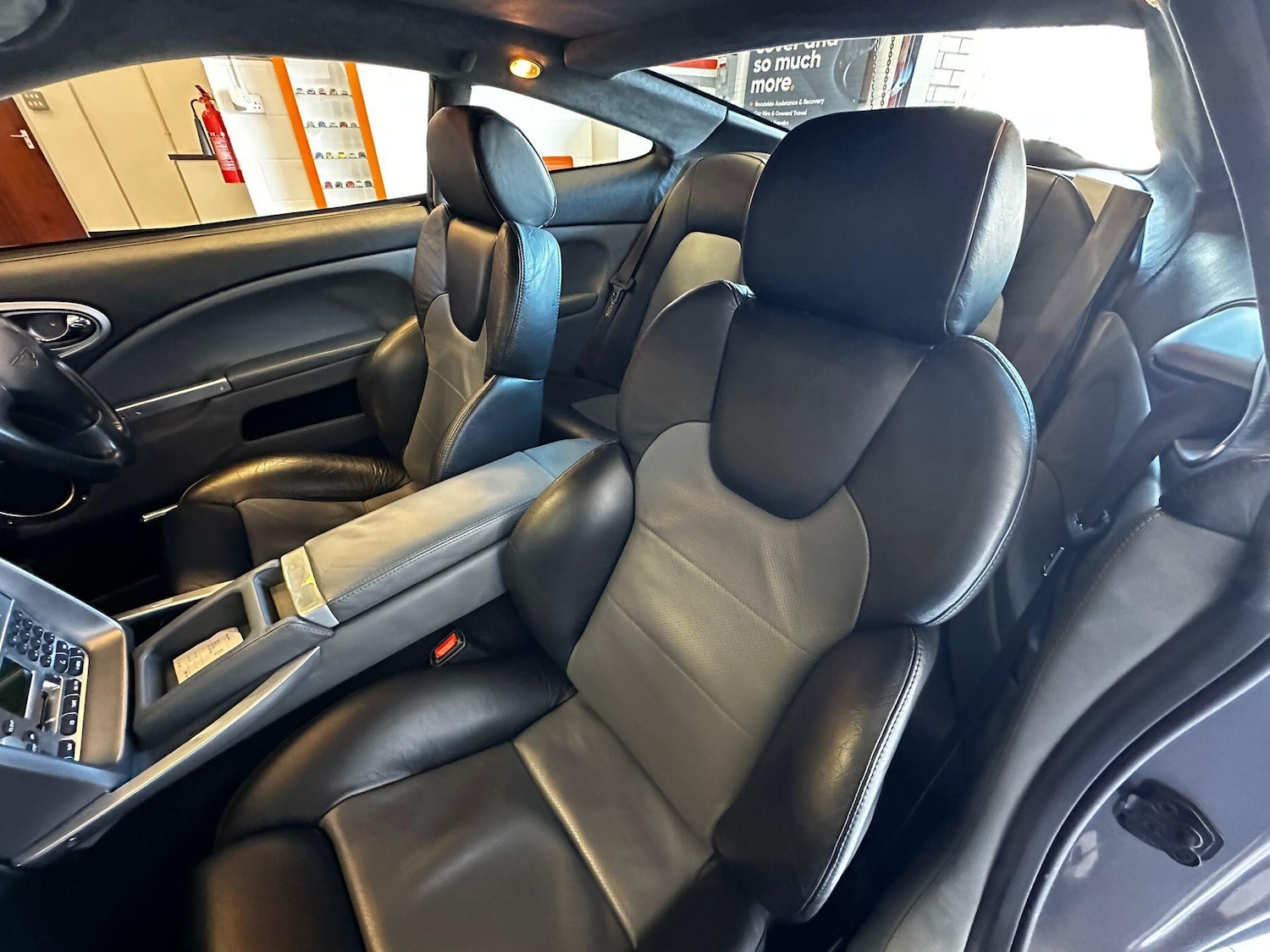 Used Aston Martin Vanquish 2002 for sale - 77410971: Photo 55