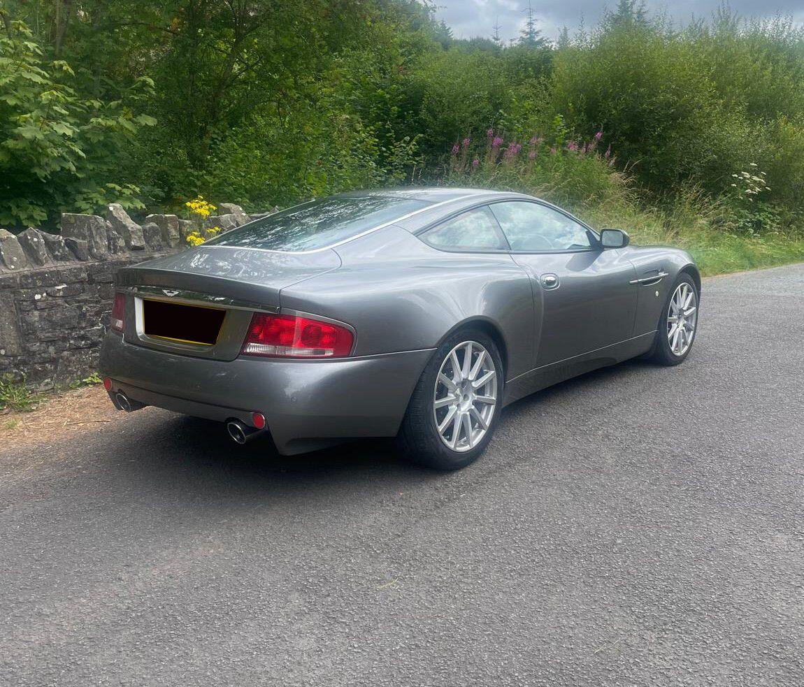 Used Aston Martin Vanquish 2002 for sale - 77410971: Photo 9