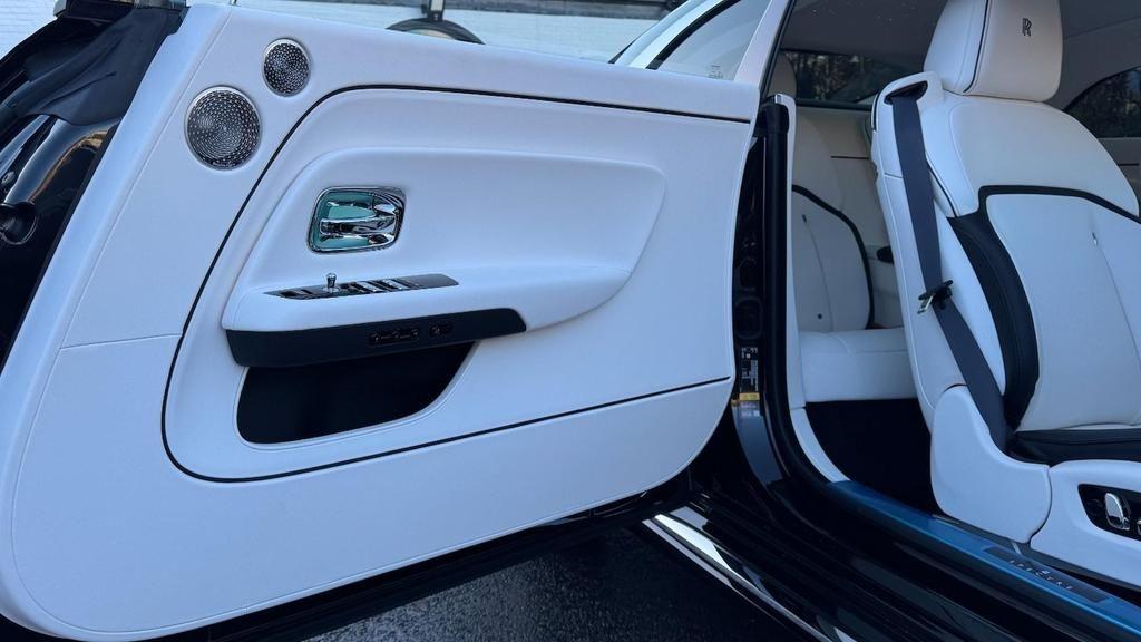 Used Rolls-Royce Spectre for sale - 76476418: Photo 12