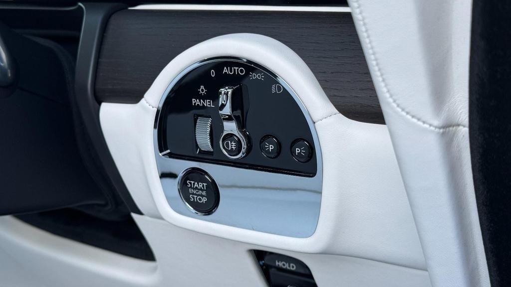 Used Rolls-Royce Spectre for sale - 76476418: Photo 13