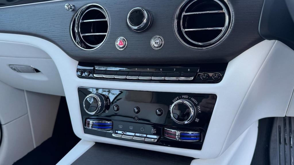 Used Rolls-Royce Spectre for sale - 76476418: Photo 22