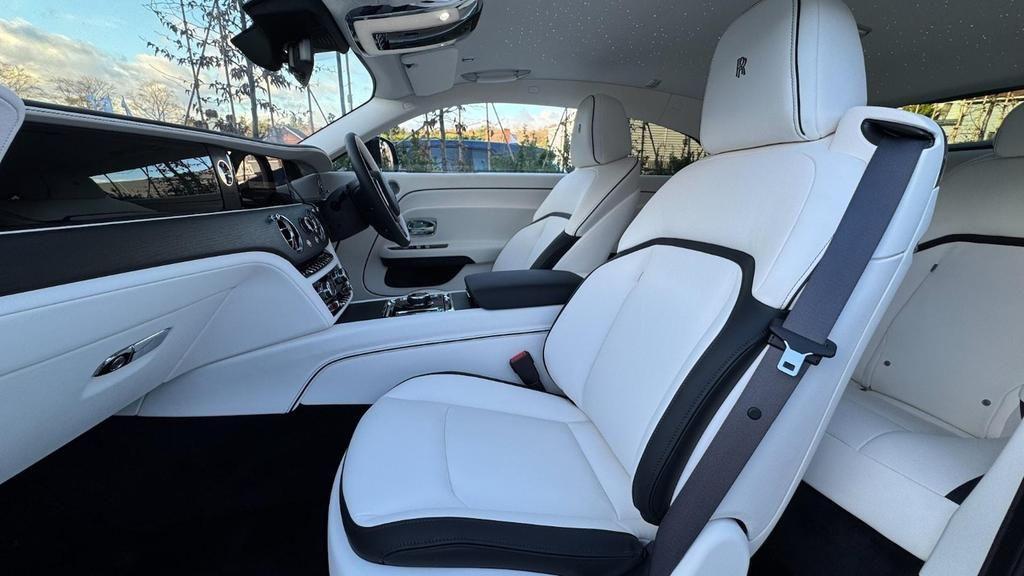 Used Rolls-Royce Spectre for sale - 76476418: Photo 28