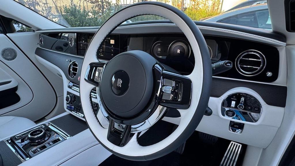 Used Rolls-Royce Spectre for sale - 76476418: Photo 30
