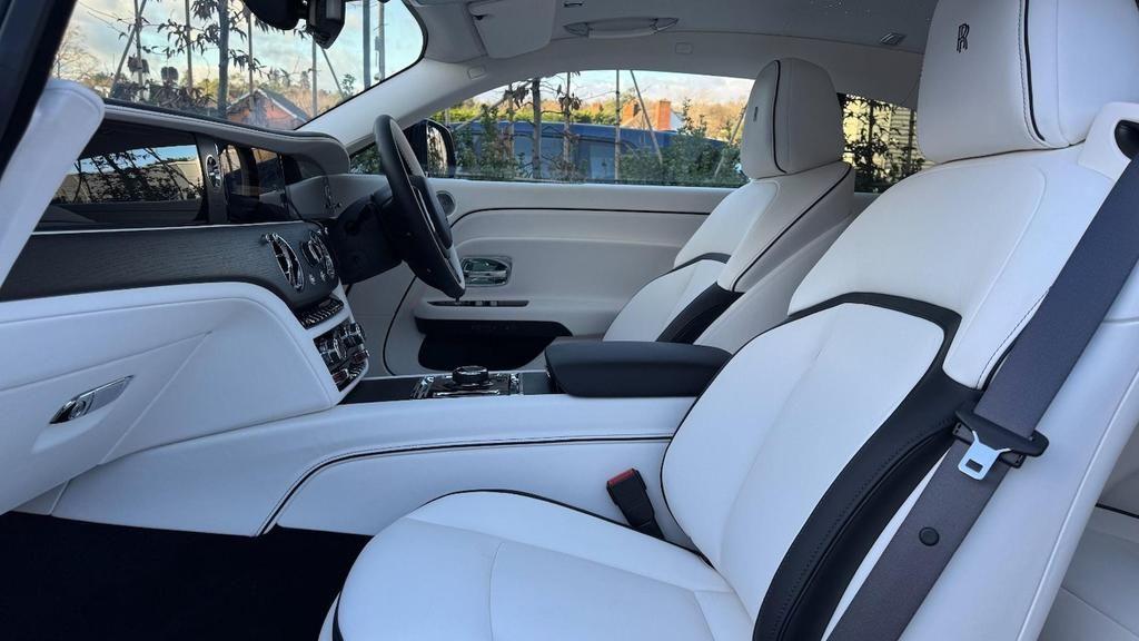 Used Rolls-Royce Spectre for sale - 76476418: Photo 8