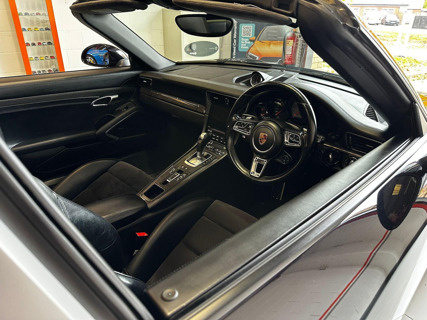 Used Porsche 911 2016 for sale - 76307521: Photo 13