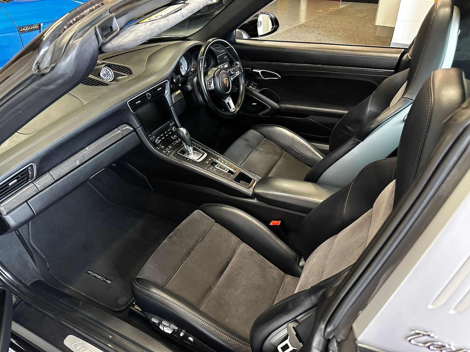 Used Porsche 911 2016 for sale - 76307521: Photo 18