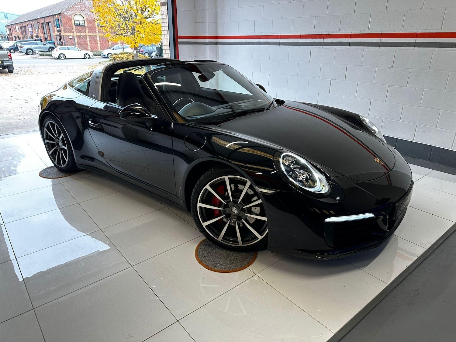 Used Porsche 911 2016 for sale - 76307521: Photo 24