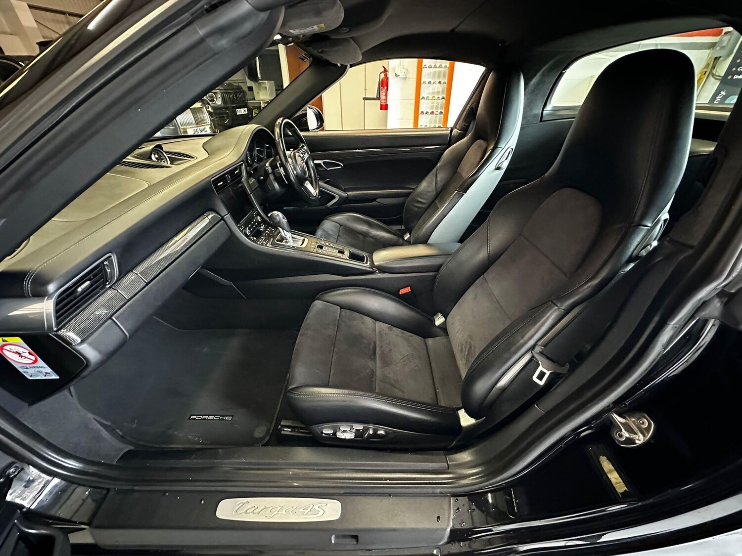 Used Porsche 911 2016 for sale - 76307521: Photo 61