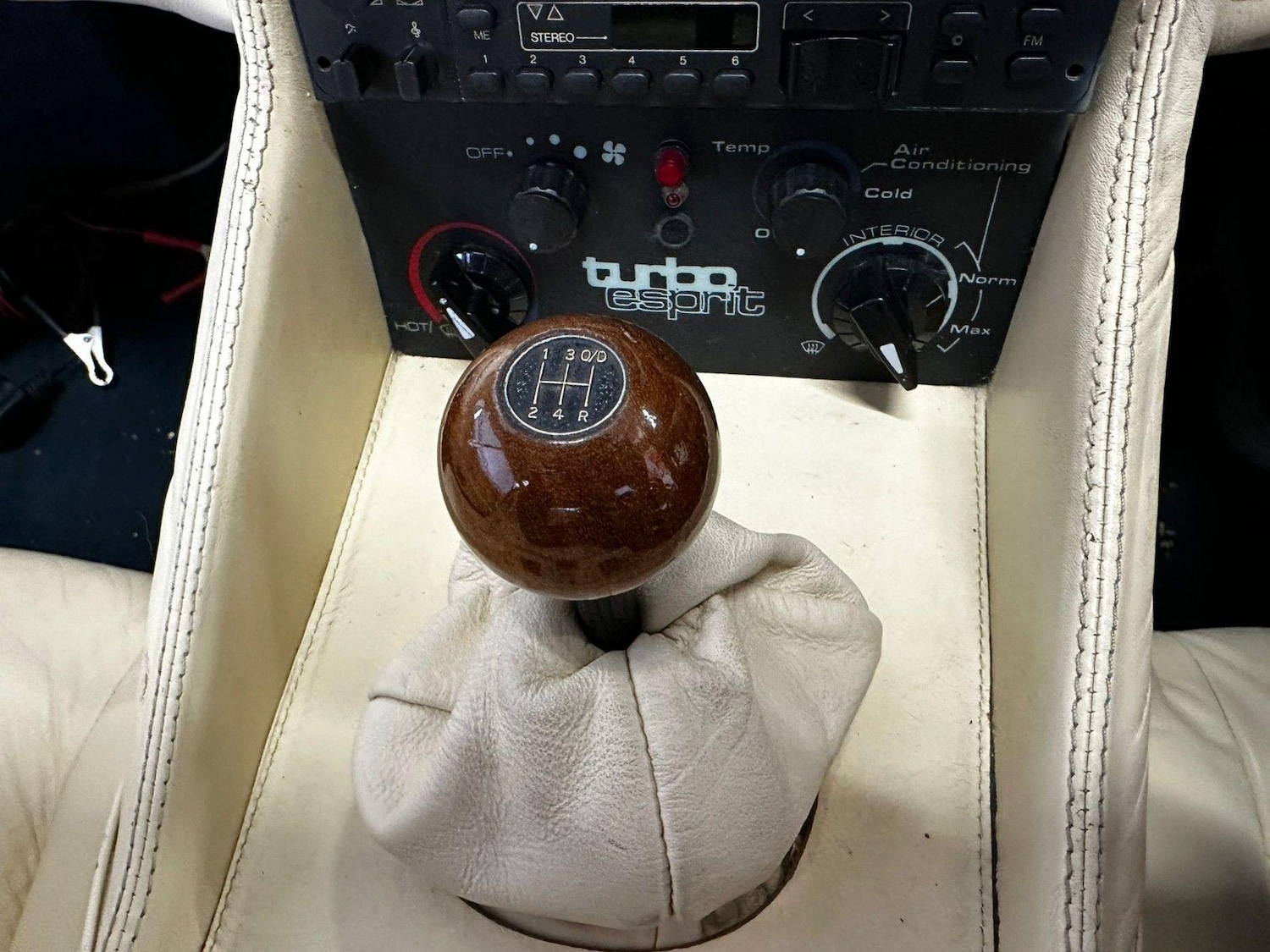 Used Lotus Esprit for sale - 76772242: Photo 11