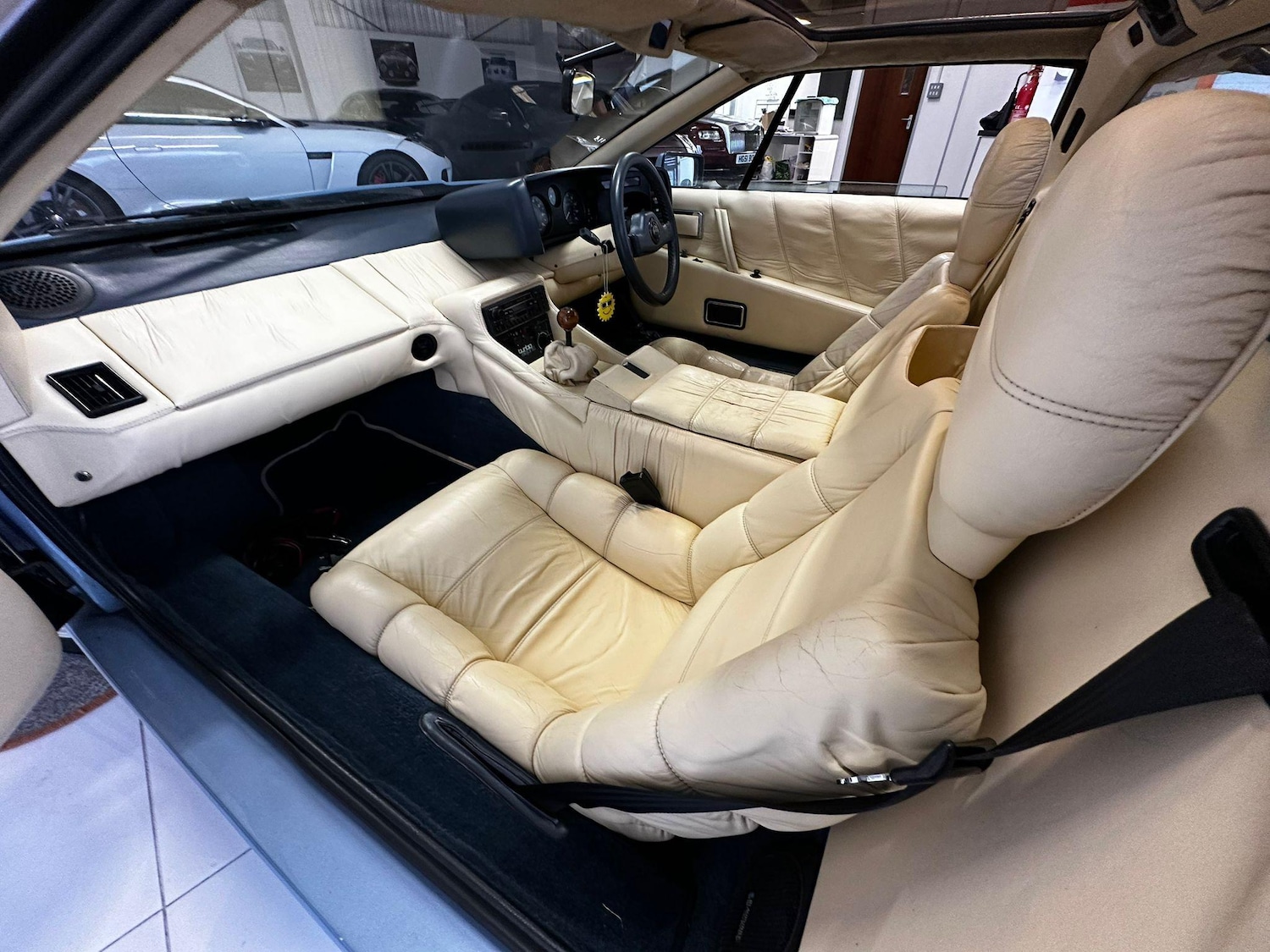 Used Lotus Esprit for sale - 76772242: Photo 23