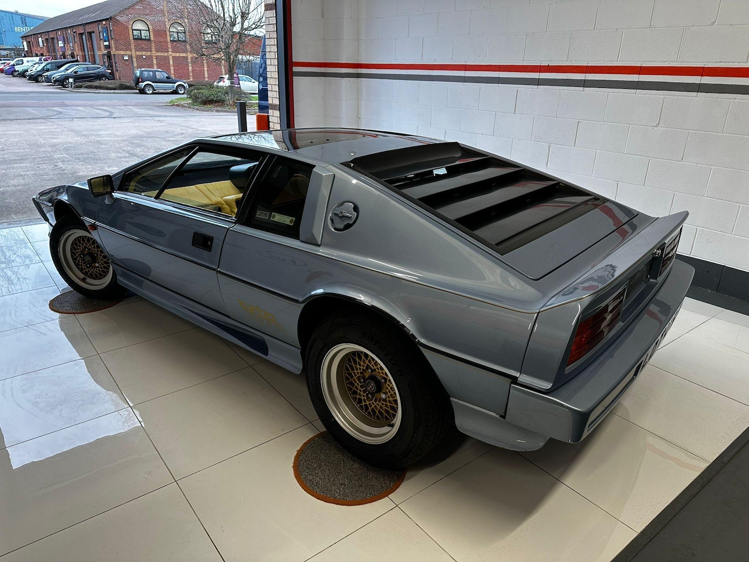 Used Lotus Esprit for sale - 76772242: Photo 45