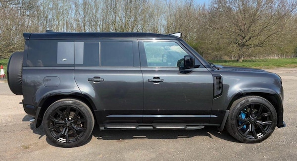 Used Land Rover Defender 110 2021 for sale - 74336723: Photo 2