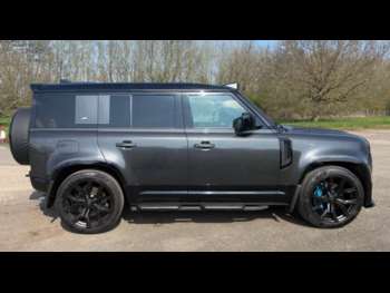 Used Land Rover Defender 110 2021 for sale - 74336723: Photo