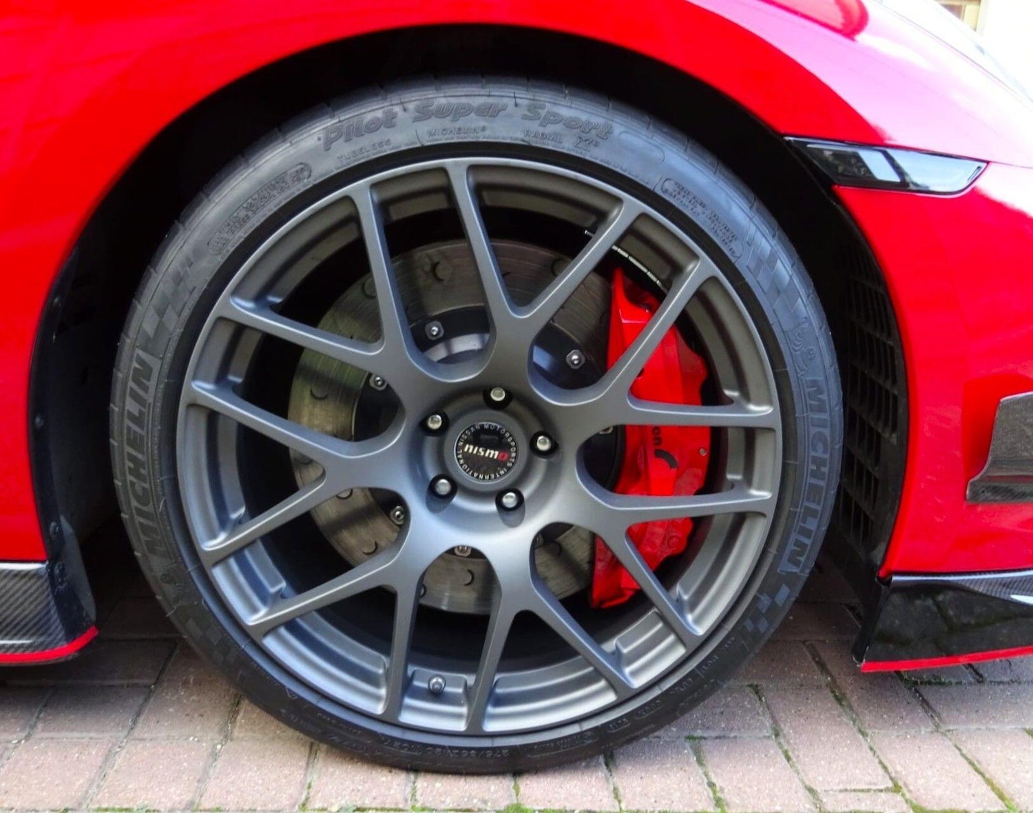 Used Nissan GT-R 2008 for sale - 76560909: Photo 5