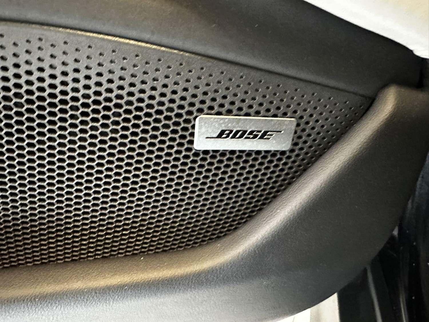 Used Porsche Taycan 2024 for sale - 77175801: Photo 13