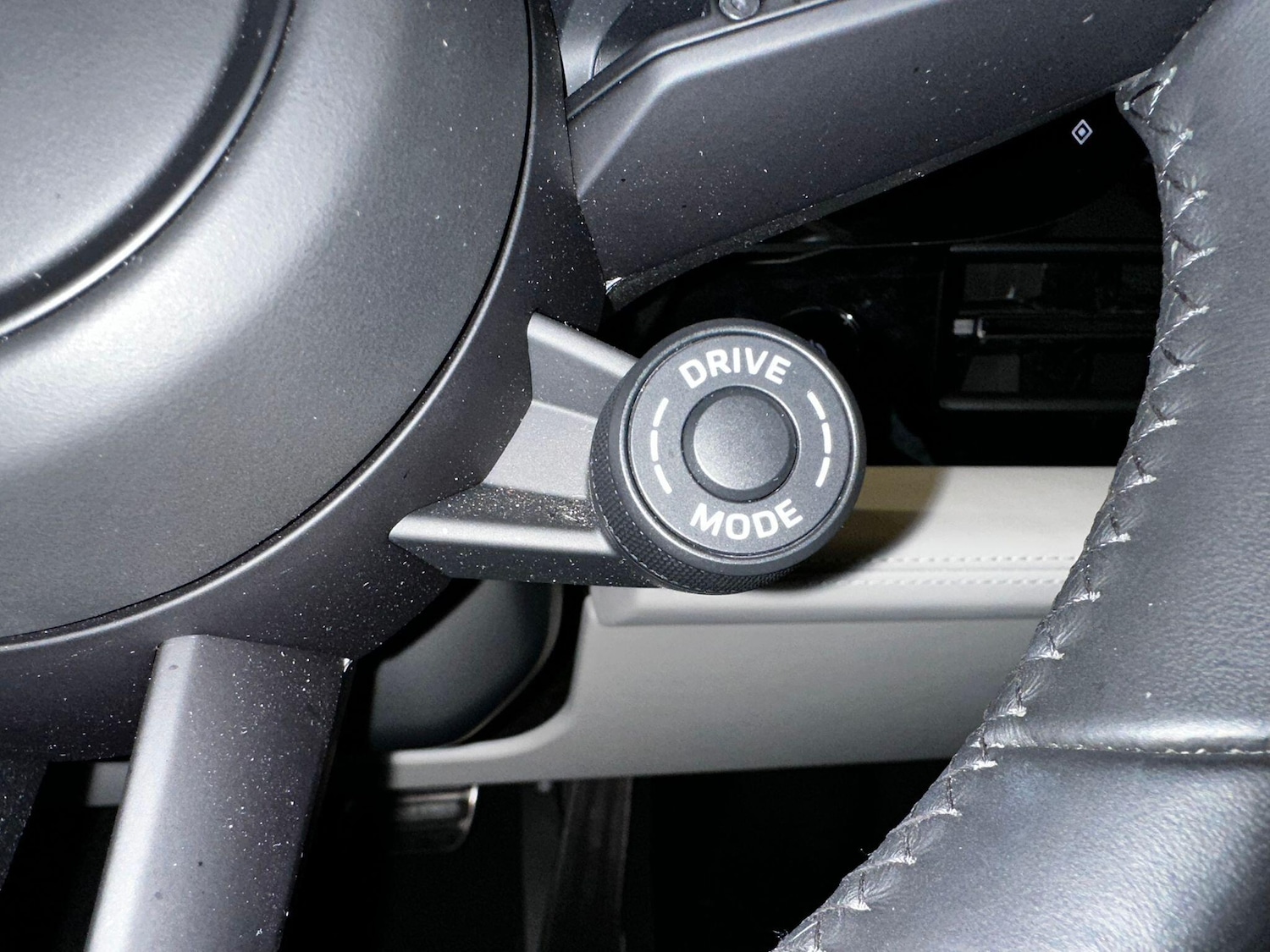 Used Porsche Taycan 2024 for sale - 77175801: Photo 25