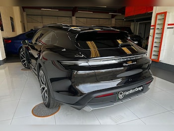 Used Porsche Taycan 2024 for sale - 77175801: Photo