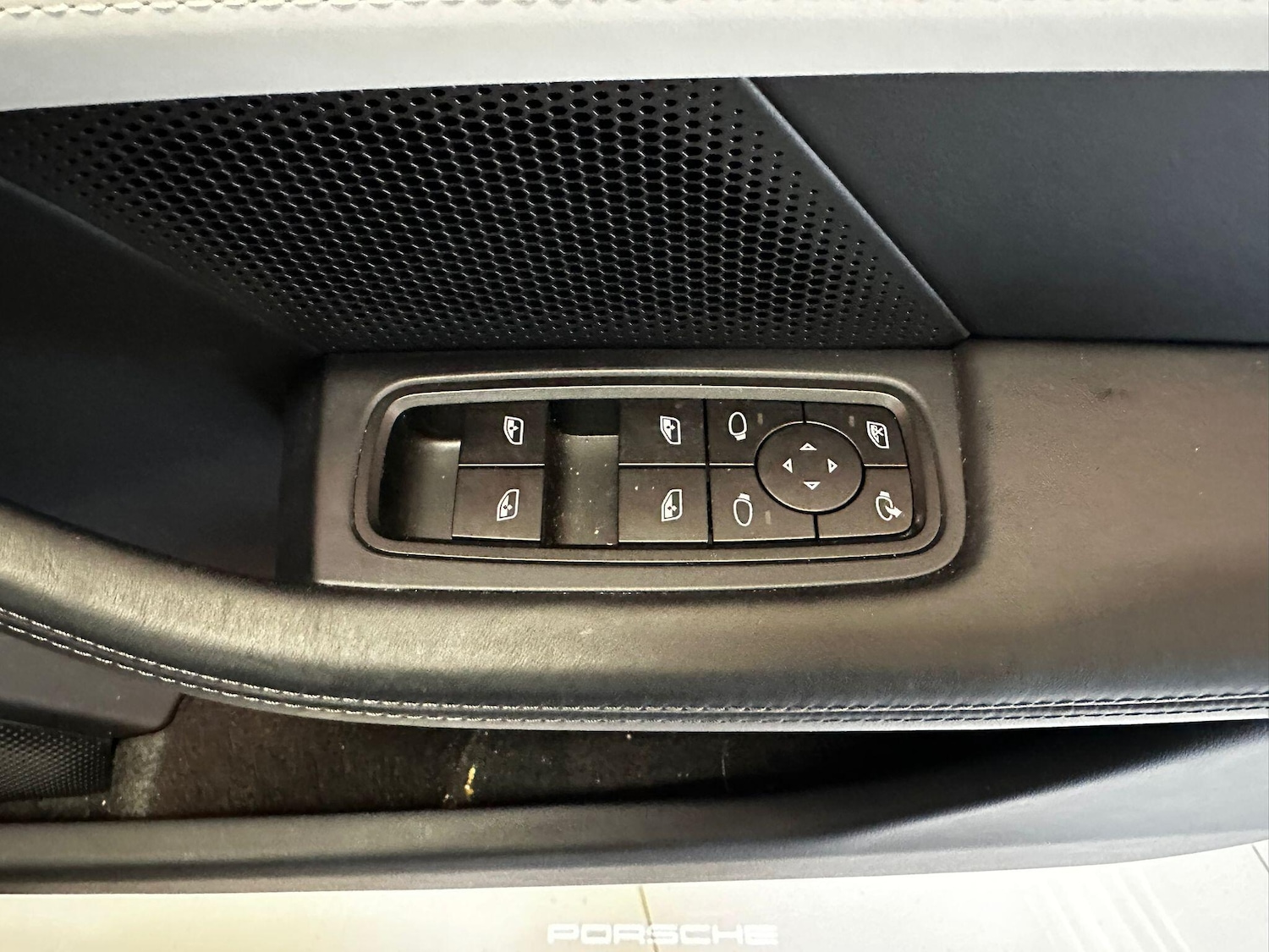 Used Porsche Taycan 2024 for sale - 77175801: Photo 44