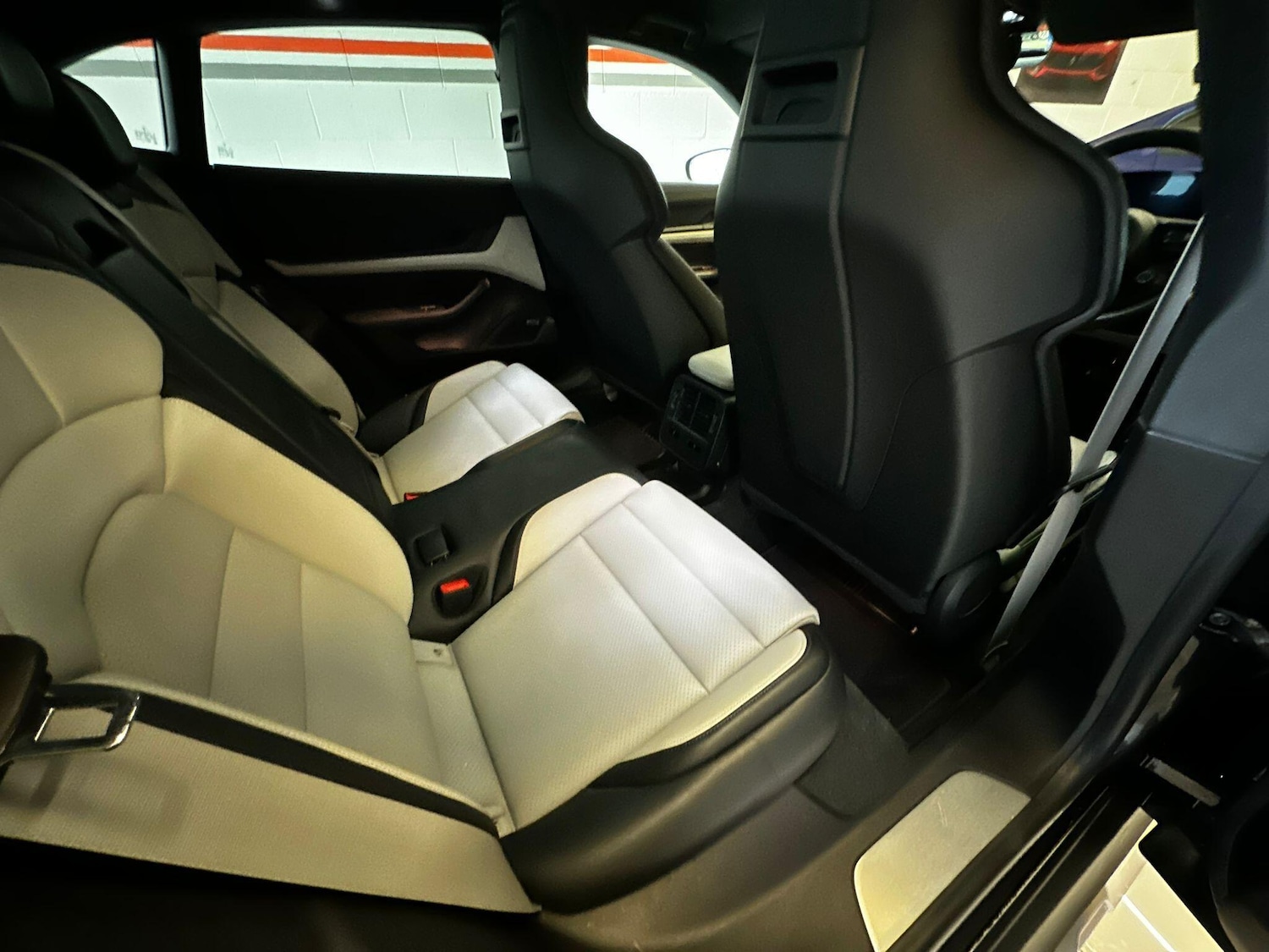 Used Porsche Taycan 2024 for sale - 77175801: Photo 59