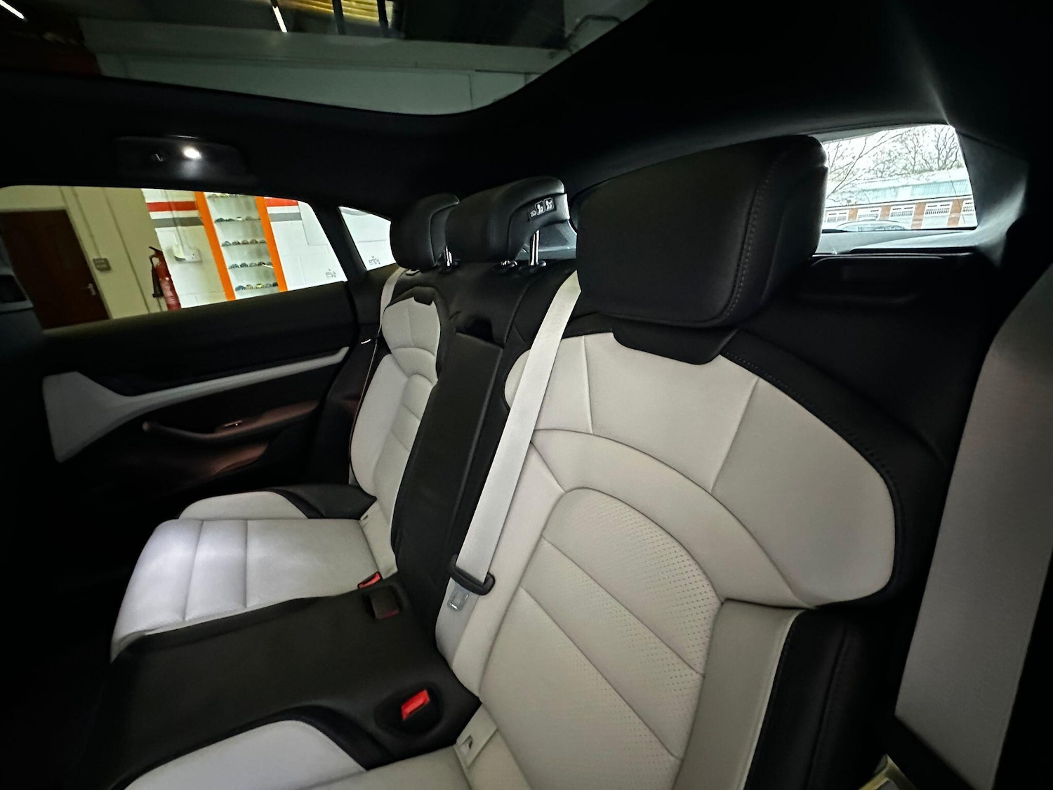 Used Porsche Taycan 2024 for sale - 77175801: Photo 62