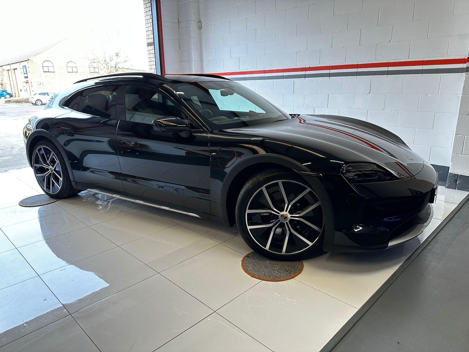 Used Porsche Taycan 2024 for sale - 77175801: Photo 74