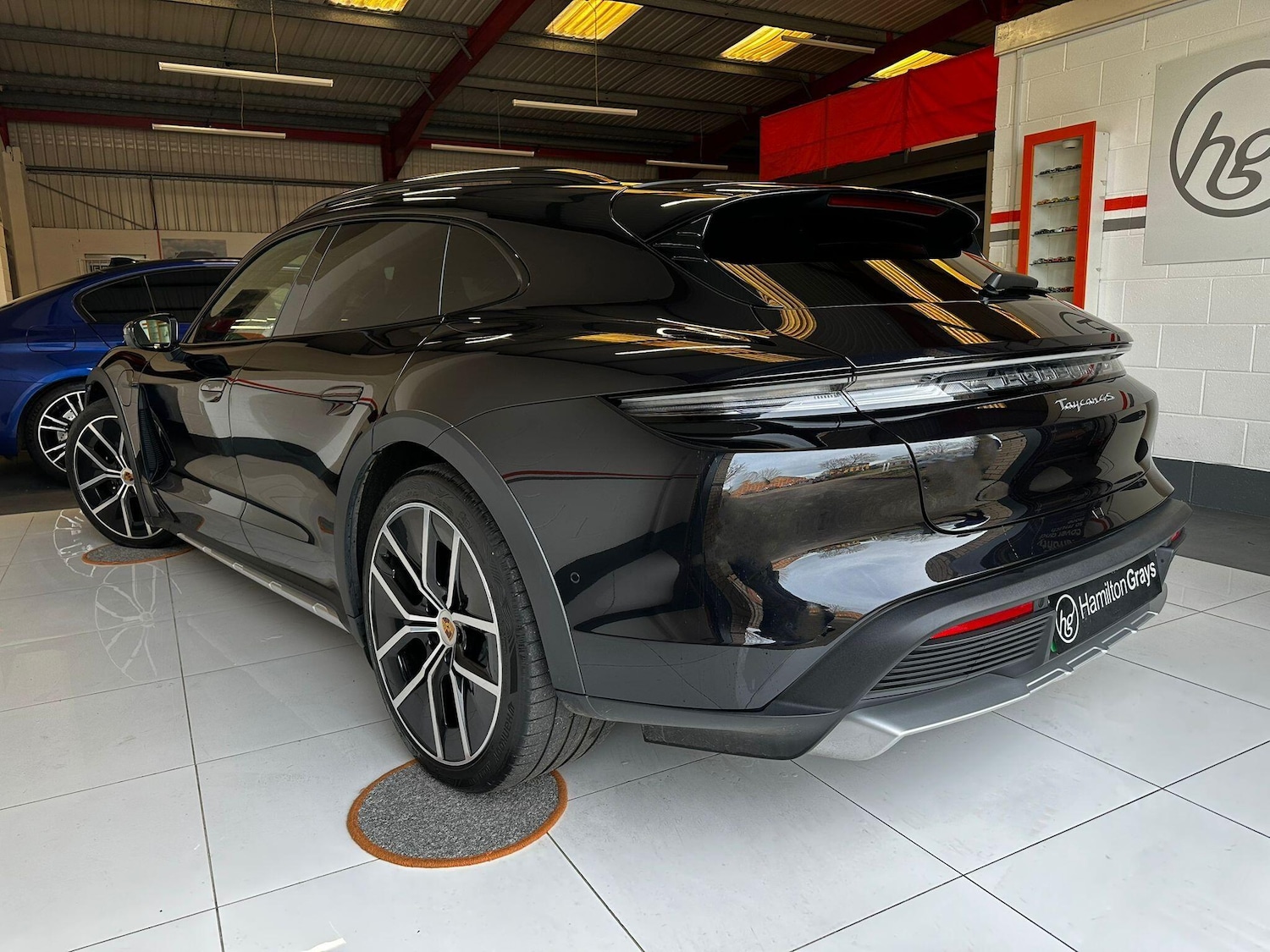 Used Porsche Taycan 2024 for sale - 77175801: Photo 8