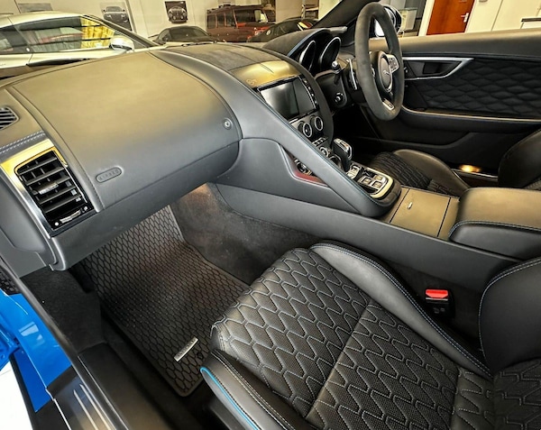 Used Jaguar F-Type 2017 for sale - 75431241: Photo 28