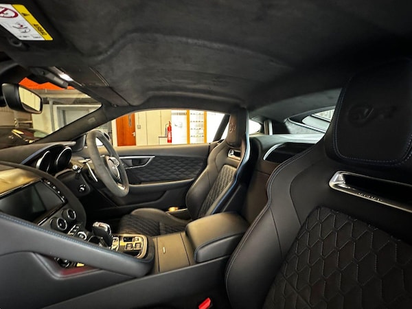 Used Jaguar F-Type 2017 for sale - 75431241: Photo 31