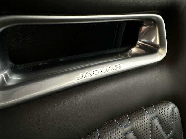 Used Jaguar F-Type 2017 for sale - 75431241: Photo 38