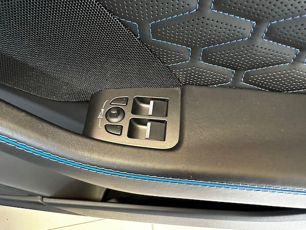 Used Jaguar F-Type 2017 for sale - 75431241: Photo 67