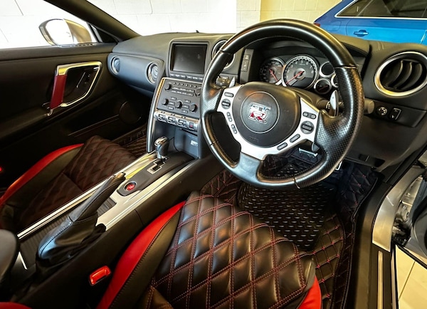 Used Nissan GT-R 2009 for sale - 73202367: Photo 3