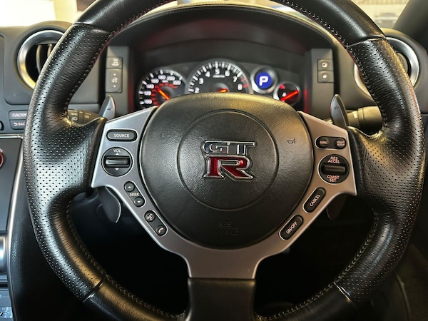 Used Nissan GT-R 2009 for sale - 73202367: Photo 9