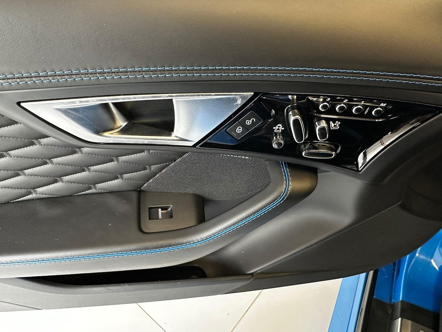 Used Jaguar F-Type 2016 for sale - 77657738: Photo 18