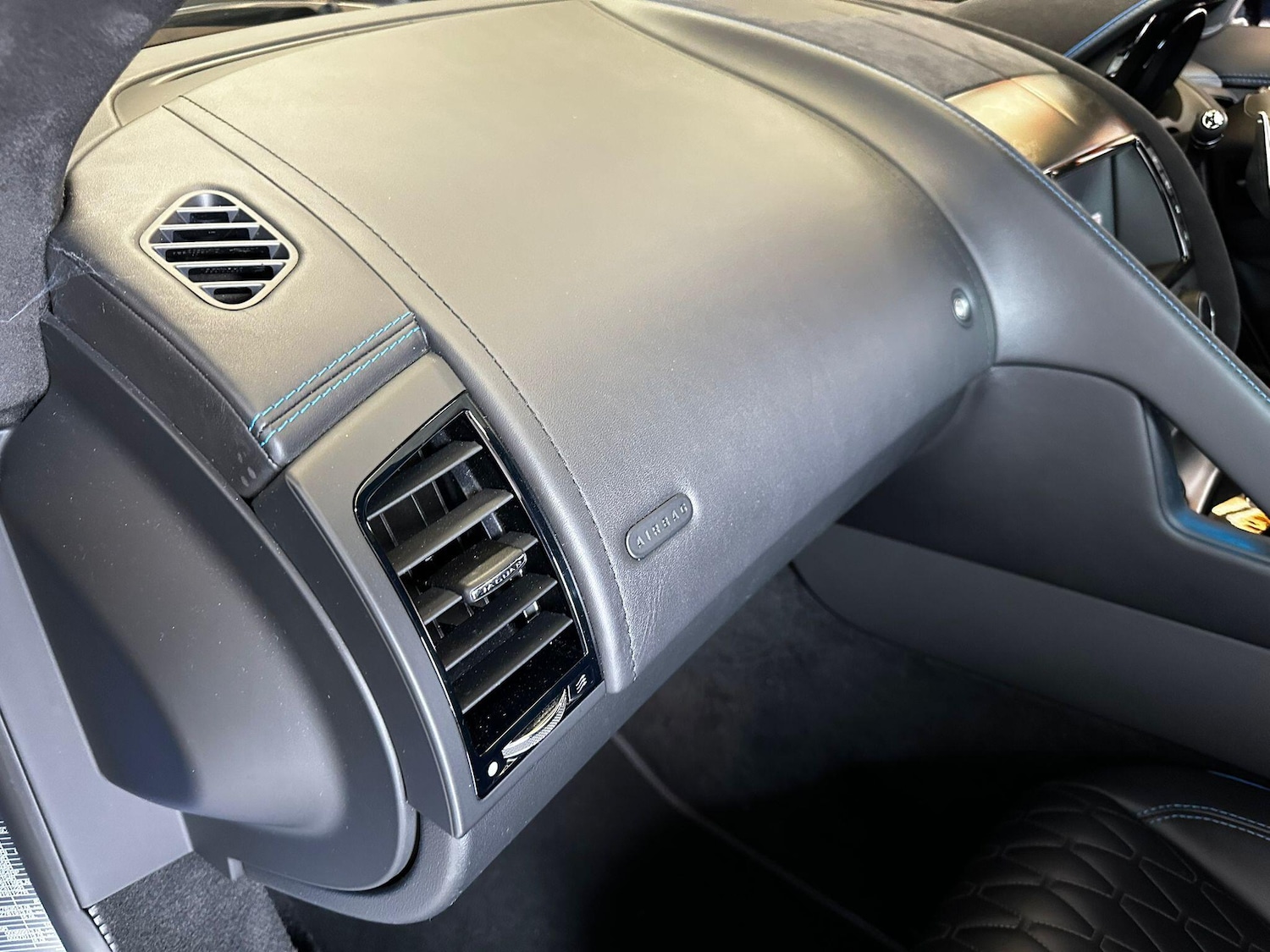 Used Jaguar F-Type 2016 for sale - 77657738: Photo 39