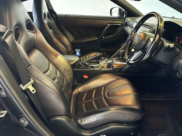 Used Nissan GT-R 2019 for sale - 75519635: Photo 32