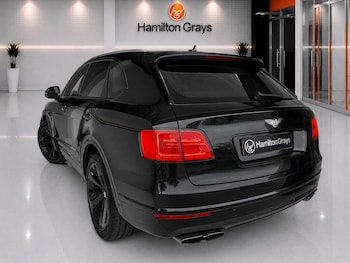 Used Bentley Bentayga 2017 for sale - 79049624: Photo