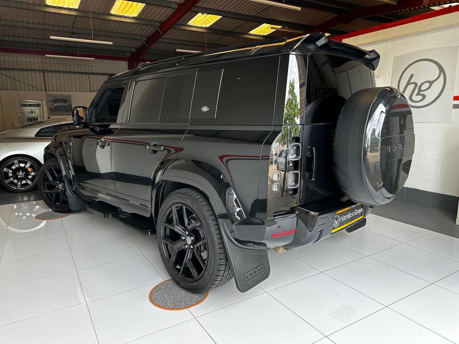 Used Land Rover Defender 110 2023 for sale - 76108350: Photo 44