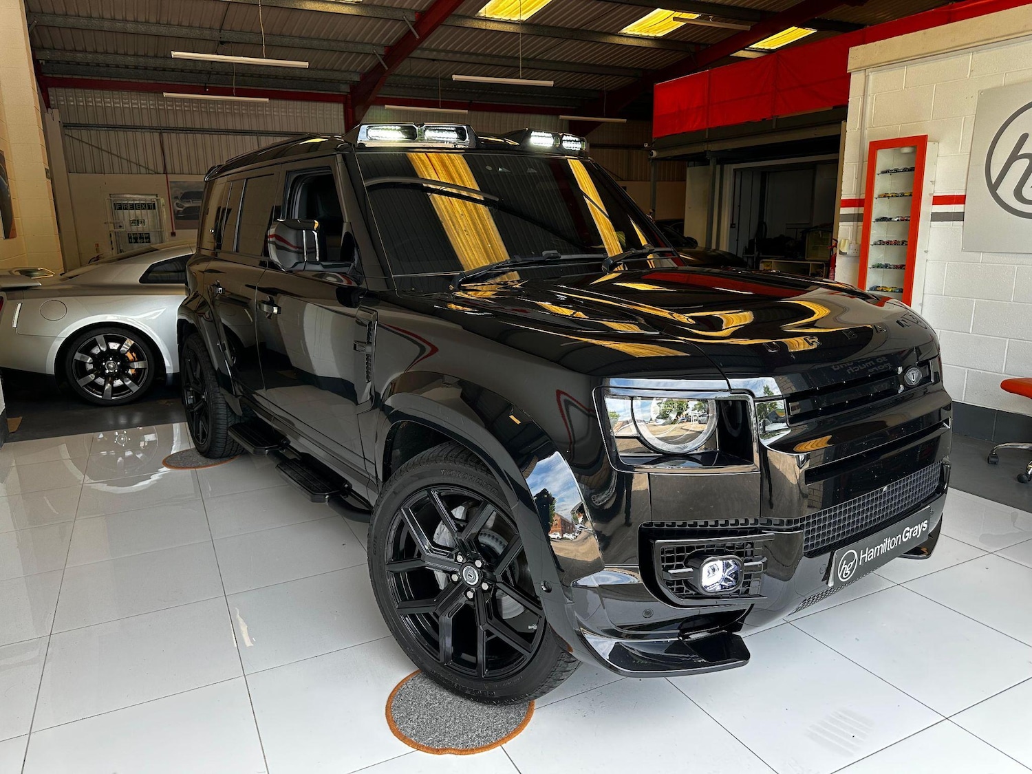 Used Land Rover Defender 110 2023 for sale - 76108350: Photo 47