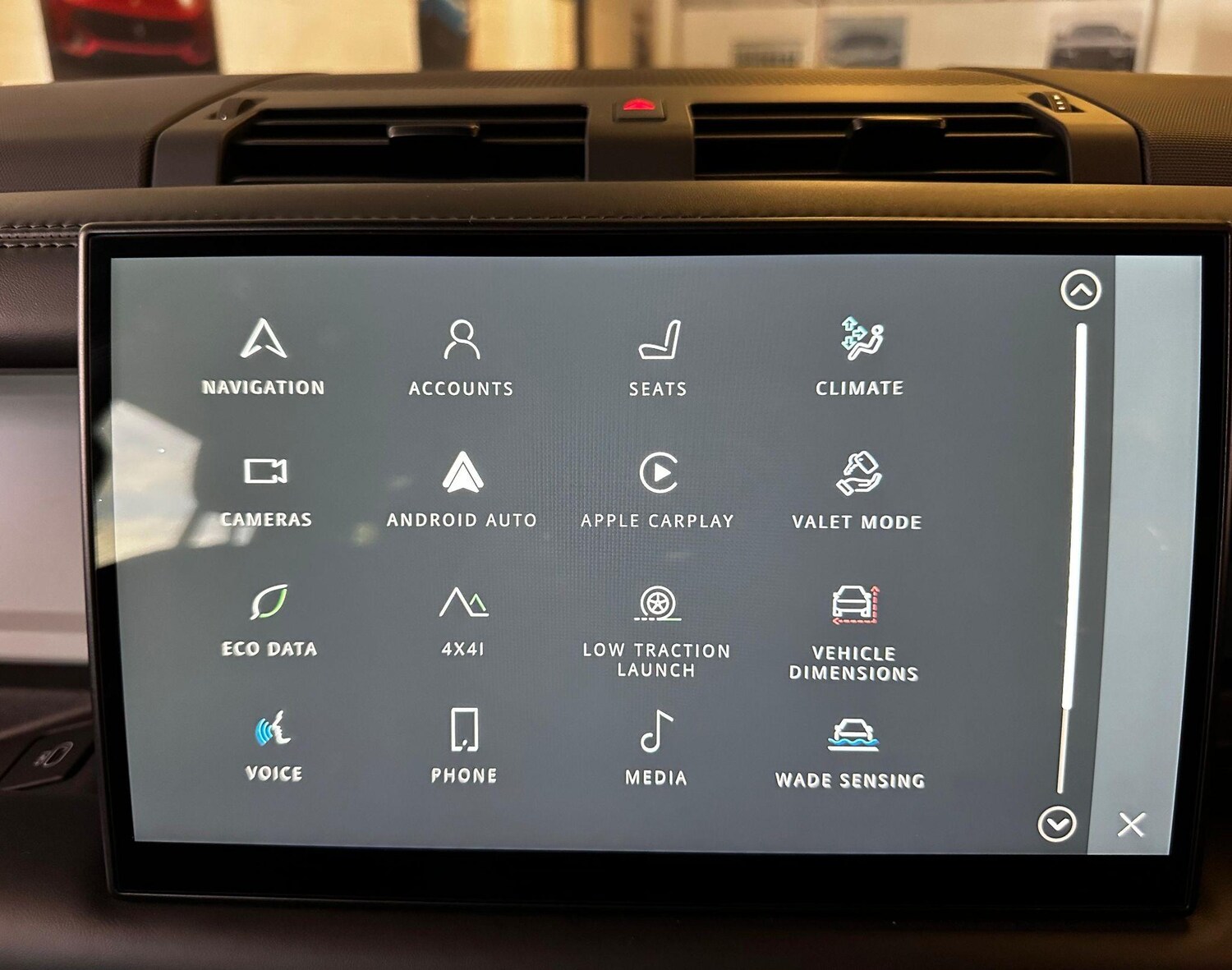 Used Land Rover Defender 110 2023 for sale - 76108350: Photo 55